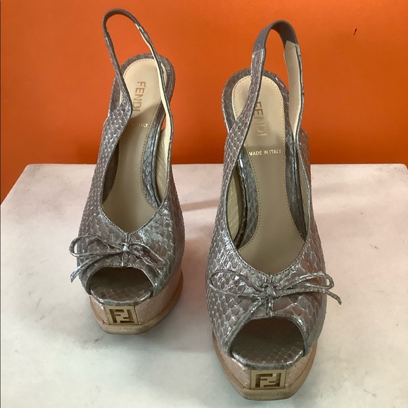 Fendi Fendista Snakeskin Slingback Pumps - Picture 1 of 11